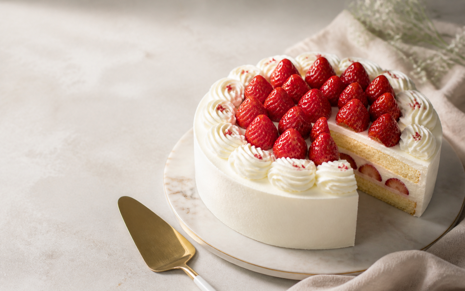 いちごのショートケーキのホール